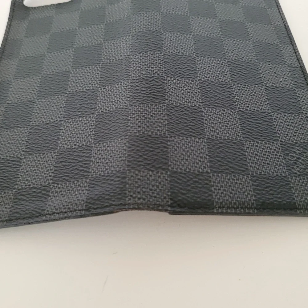 Louis Vuitton iPhone 7+ 8+ Folio Case Damier Graphite Black Grey N63352